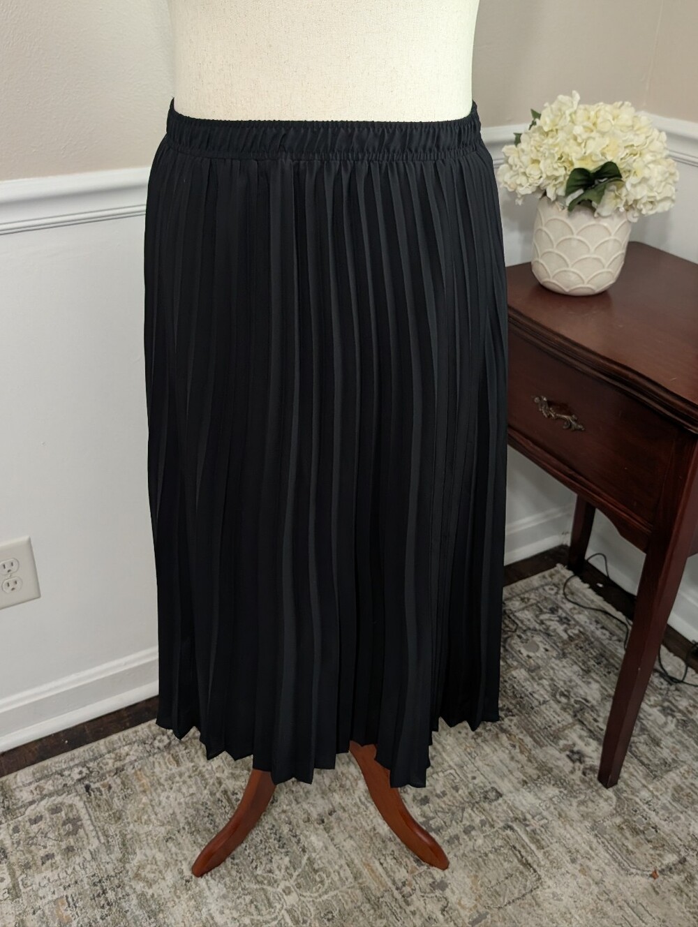 Loft Black Pleated Maxi Skirt Size XL